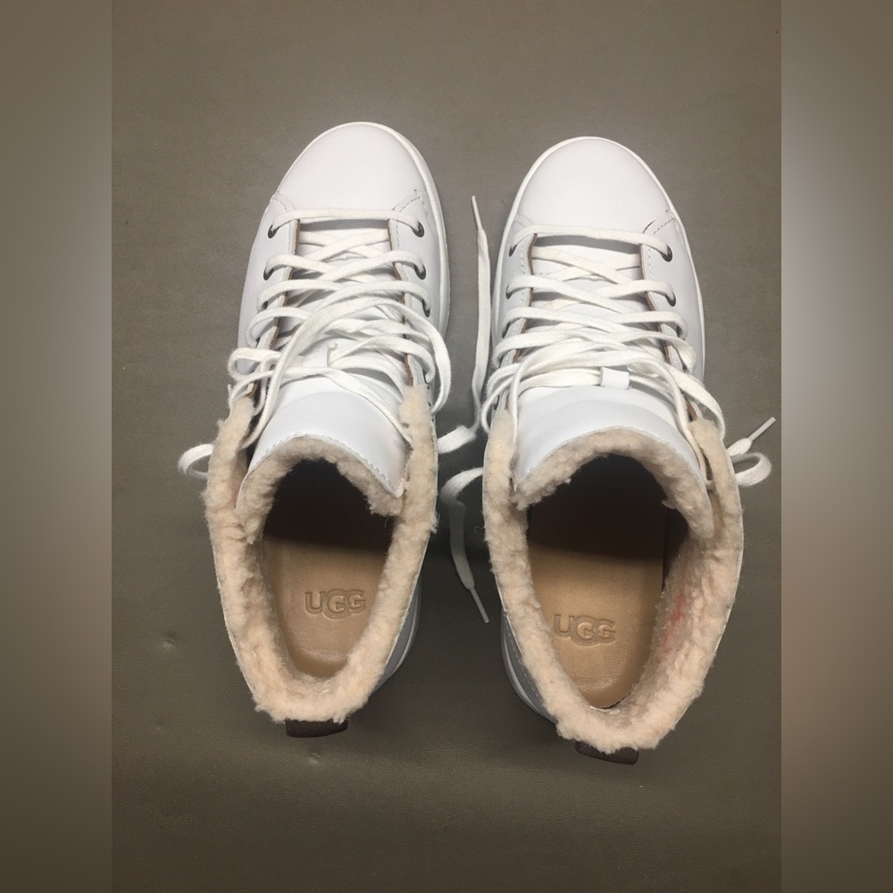 UGG High Top Leather Sneakers - M8 W10